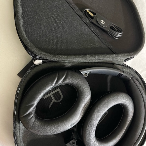 Bose headphones - Picture 3 of 5